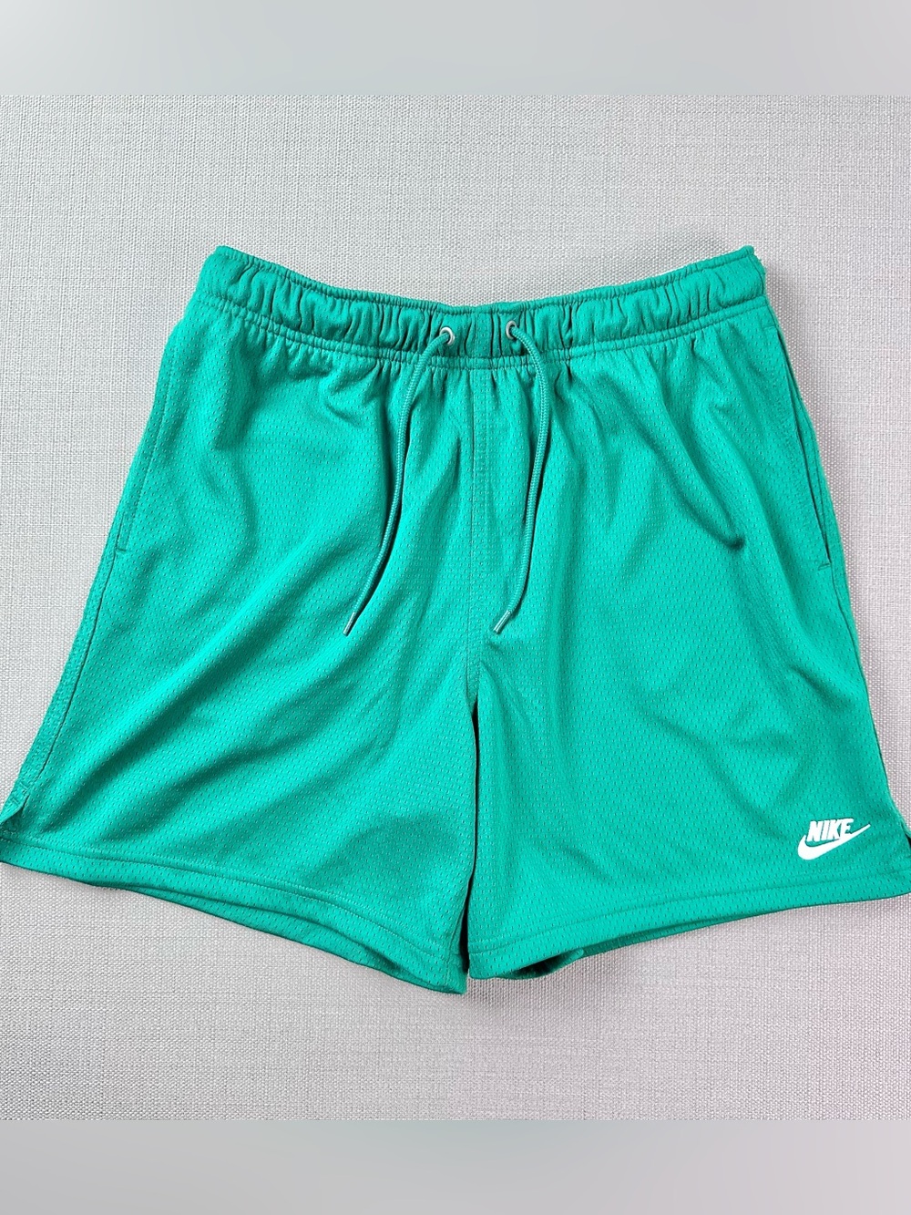 Nike club men’s mesh flow shorts S